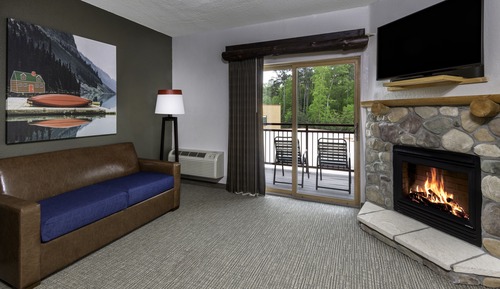 Room, Fireplace (Whirlpool Fireplace-Waterpark)