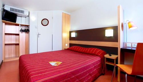Standard Room, Multiple Beds (1 Double and 1 Single bed)