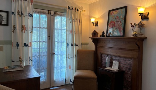 Romantic Double Room, Private Bathroom (Wrens & Warblers)