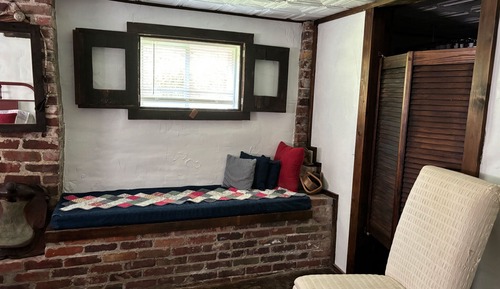 Economy Double Room, Private Bathroom (Boots & Saddles)