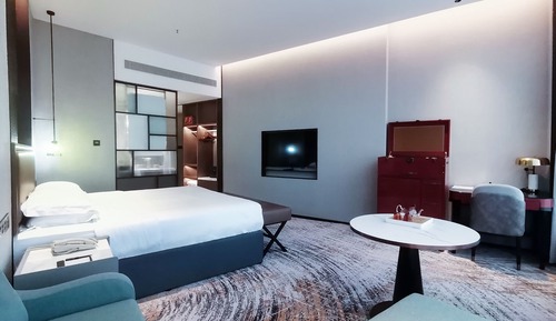 Executive Double Room, 1 Queen Bed(with Dyson hairdryer)