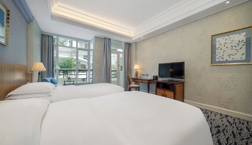 Pool View Superior Twin Beds Room