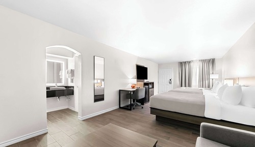 Suite, Multiple Beds, Non Smoking