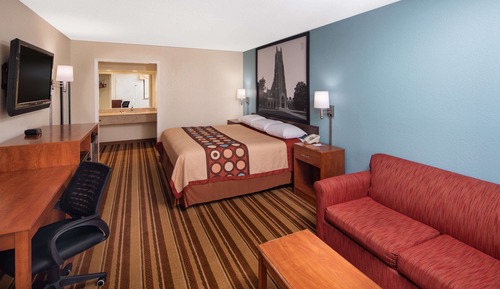 Room, 1 King Bed, Smoking