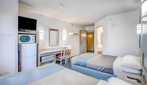 Standard Room, 2 Double Beds, Non Smoking