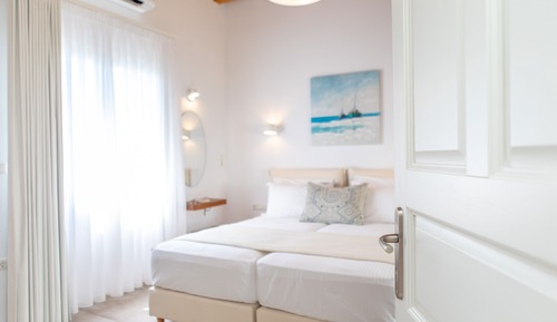 Standard Apartment, 2 Twin Beds, Balcony, Sea View