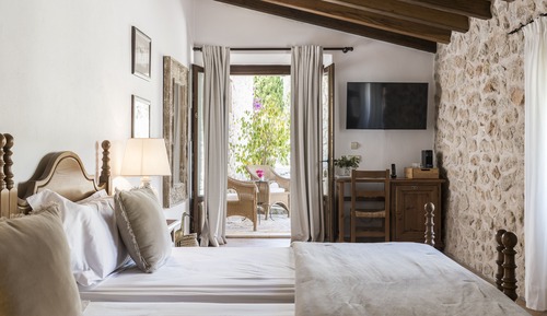 Double Room, Courtyard View (Vista)