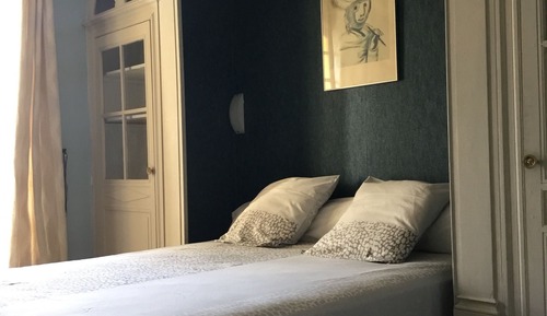 Double Room (Jô)
