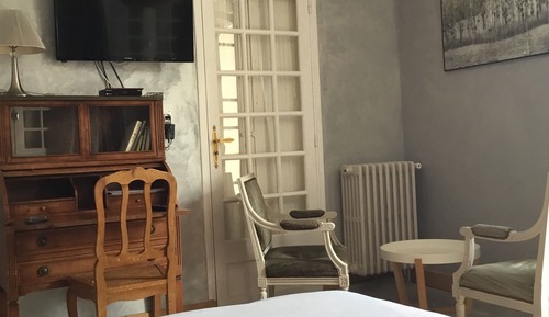 Double Room (Salat)