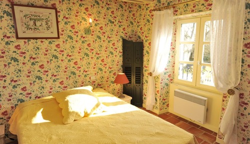 Double Room, Garden View (CERISE BOUQUET)