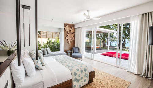 3 Bedroom Royal Beach Villa with Pool