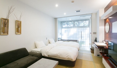 Japanese Western Style Twin Room with Hot Spring Bath-KAEDE