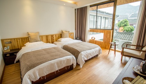 Comfort Twin Room