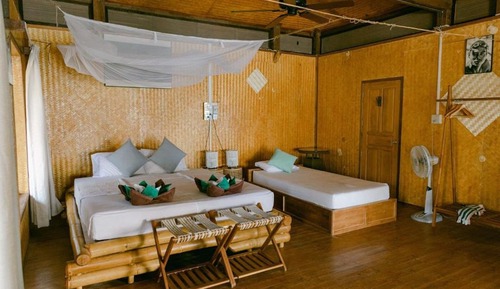 Suite Bungalow - Return Speedboat Boat Transfers Included