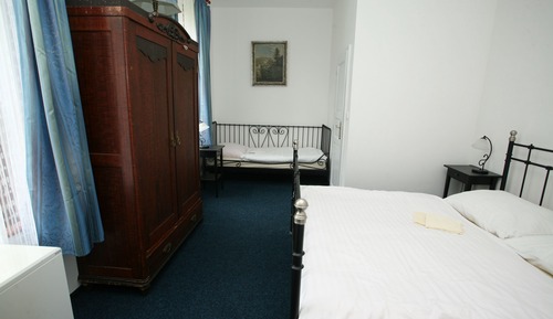 Apartment (4)