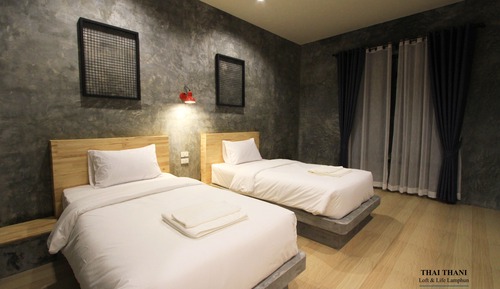 Standard Twin Room