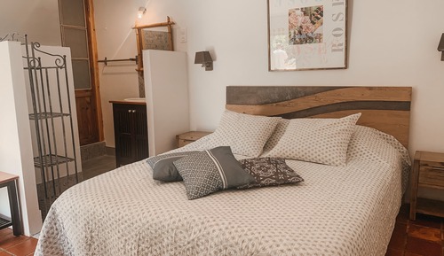 Standard Double Room, 1 Queen Bed, Pool View