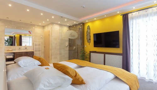 Luxury Suite