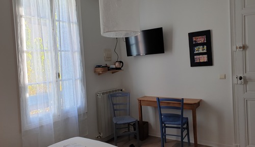 Twin Room (VALLESPIR)