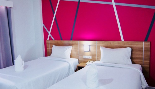 Standard, 2 Twin Beds, Non Smoking, City View