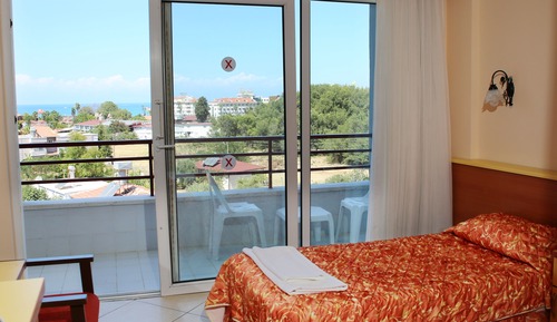 Standard Room, Partial Sea View