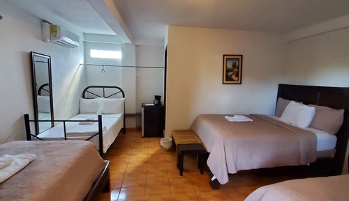 Quadruple Room, 2 Bedrooms, Non Smoking