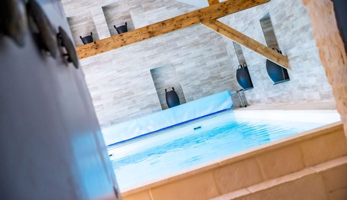 Suite (Piscine)