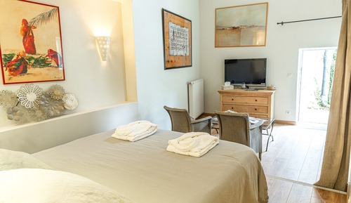 Room (La Romane)