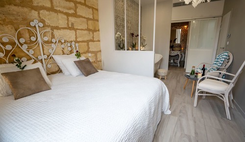 Romantic Double Room, Courtyard View