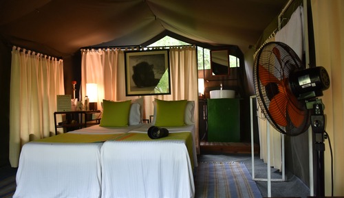 Exclusive Tent, 3 Twin Beds, Non Smoking, Mountain View