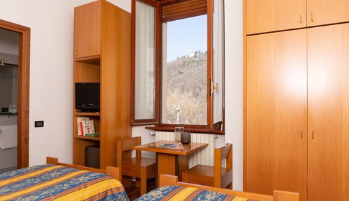 Deluxe Twin Room, Lake View