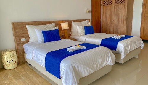 Deluxe Sea View Twin