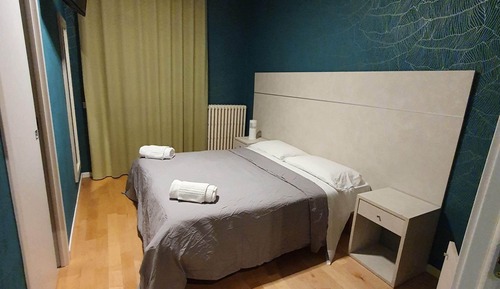 Double Room, Ensuite, Hill View