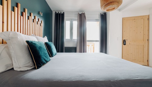 Comfort Double Room, 1 King Bed, Non Smoking, Mountain View (CHAMBRE 1 PONTHIOR)