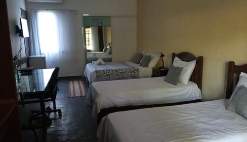 Basic Quadruple Room, Multiple Beds, Non Smoking