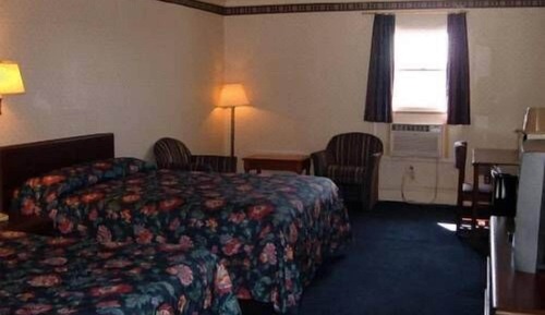 Standard Room, 2 Queen Beds, Non Smoking