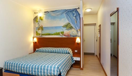 Basic Studio, Kitchenette, Courtyard Area