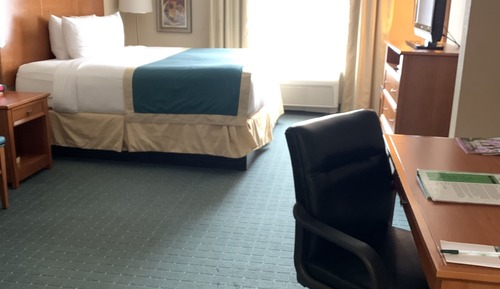 Room, 2 Queen Beds, Non Smoking (Mobility, Bathtub w/ Grab Bars)