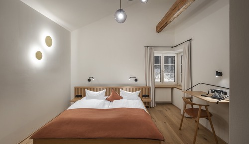 Exclusive Room, 1 Queen Bed, Non Smoking, Mountain View