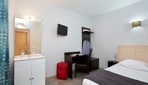 Standard Single Room, Shared Bathroom
