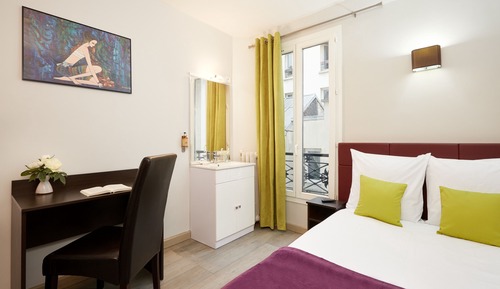 Standard Double Room, Shared Bathroom