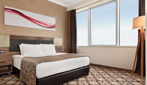 Room, 1 Queen Bed, Accessible, Non Smoking (City View)