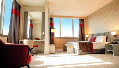 Deluxe Suite, 1 King Bed, Non Smoking