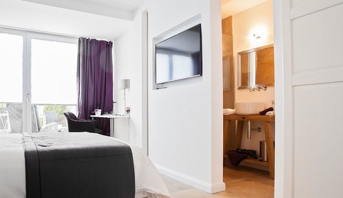 Single Room (Catherine)
