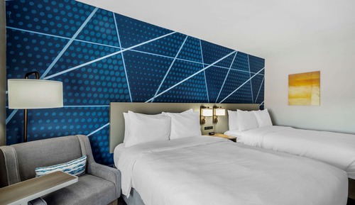 Room, 2 Queen Beds, Accessible, Non Smoking