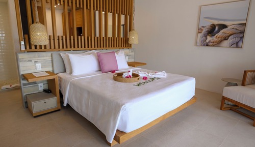 Deluxe Room, 1 King Bed, Private Pool