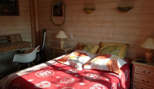 Single Room, Mountain View
