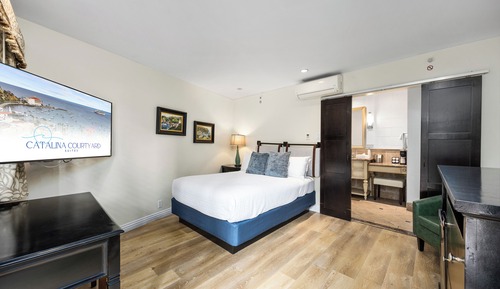 Room, 1 Queen Bed, Courtyard View