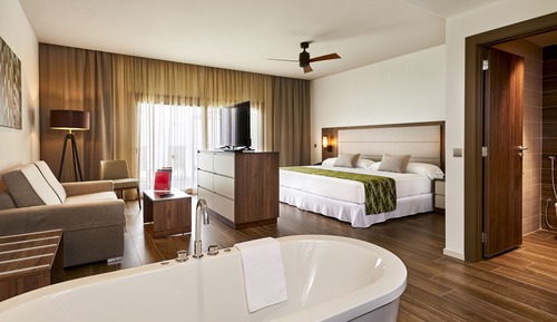 Junior Suite (Superior Overwater - B2C US )