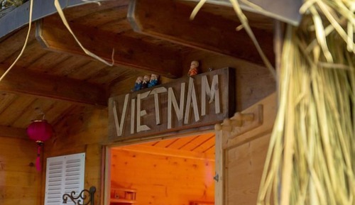 Twin Room, Shared Bathroom (Shepherd's Wagon Vietnam)
